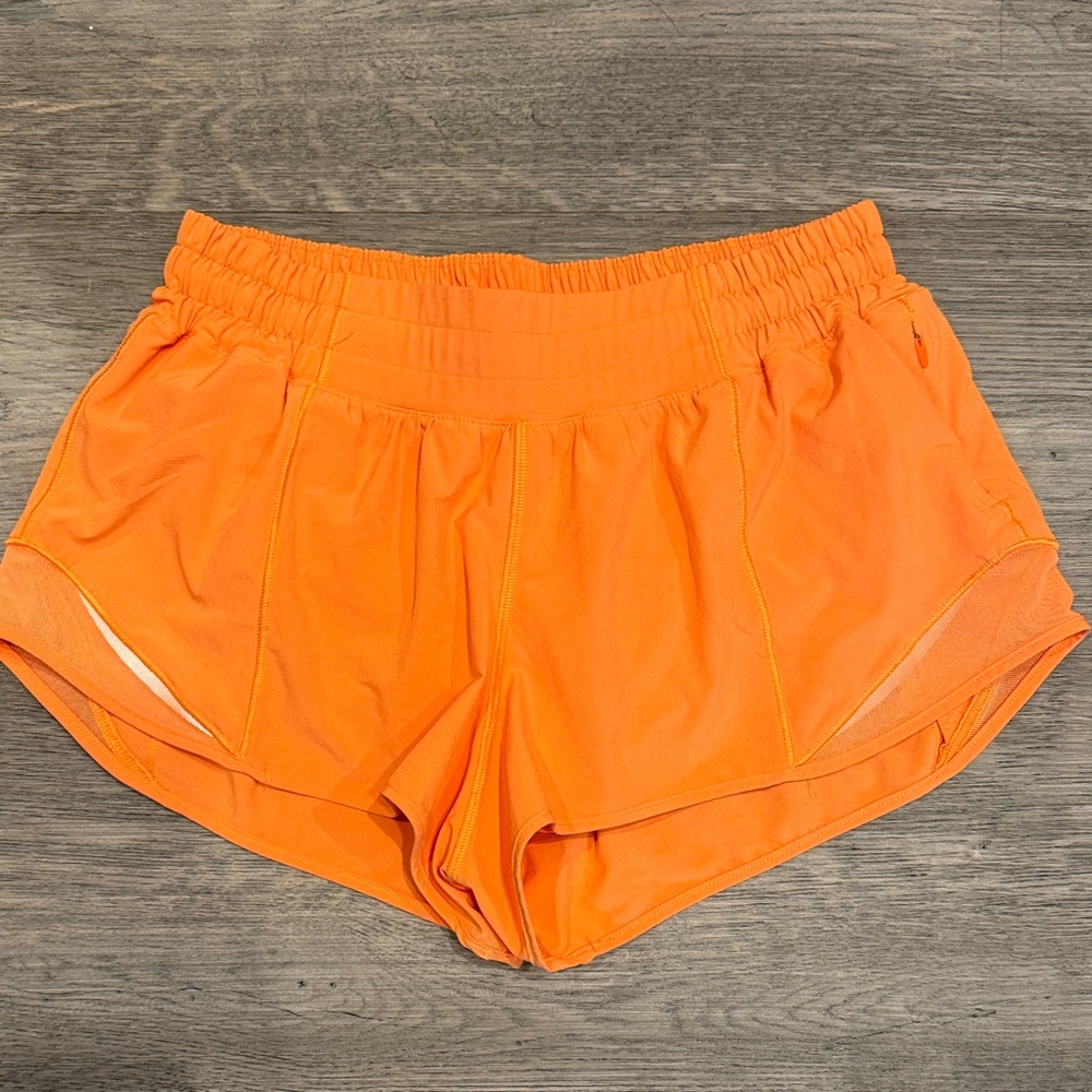 Women’s Hotty Hot Shorts low rise 2.5”